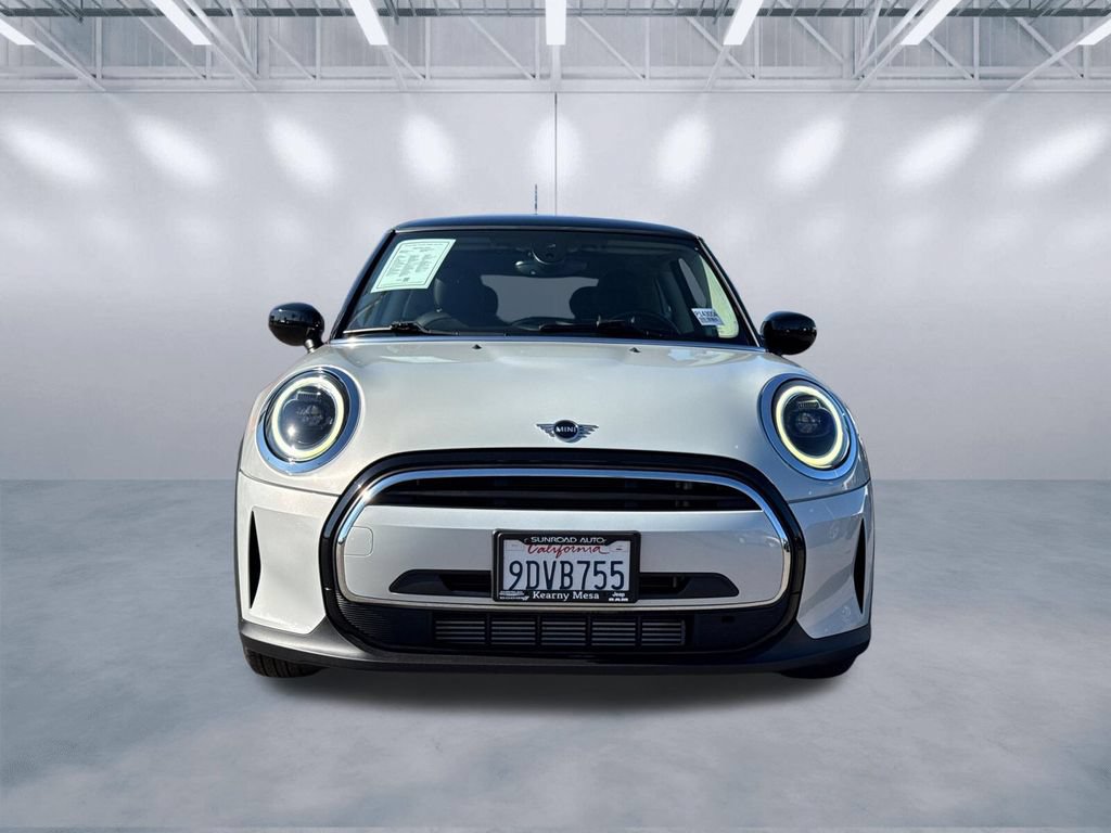 Used 2023 MINI Cooper 2-Door Hardtop FWD image 2