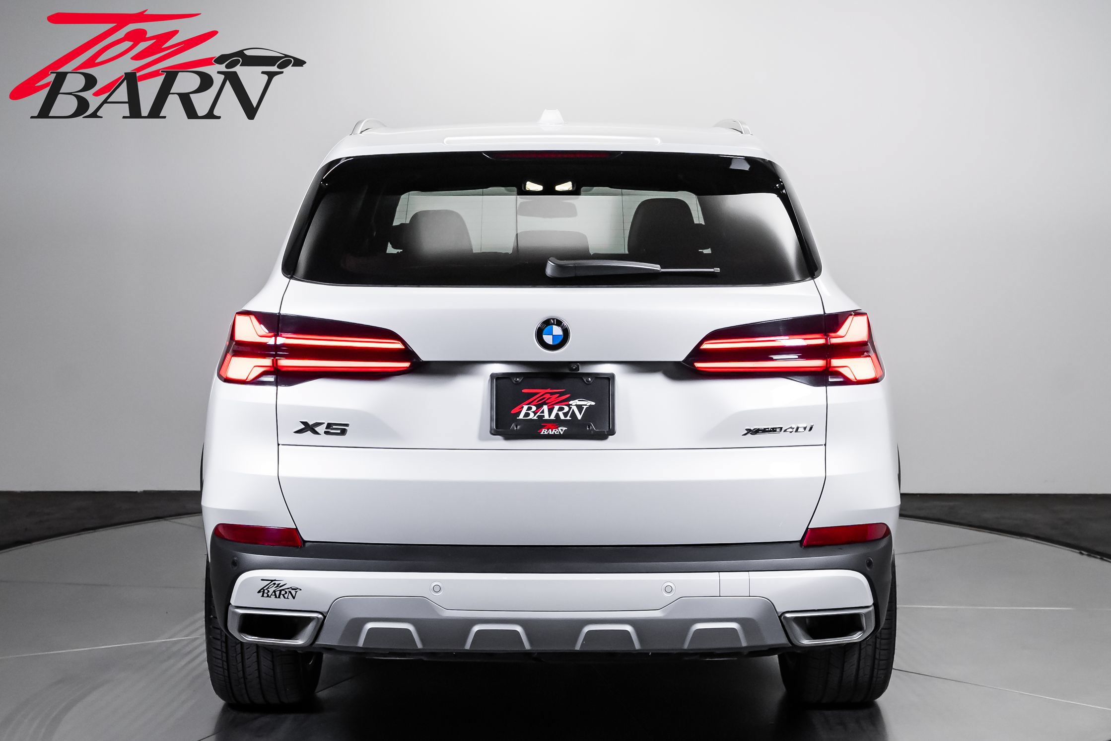 Used 2025 BMW X5 xDrive40i w/ Climate Comfort Package AWD/4WD image 4