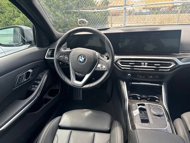 Certified 2023 BMW 330i xDrive Sedan w/ Premium Package AWD/4WD image 17