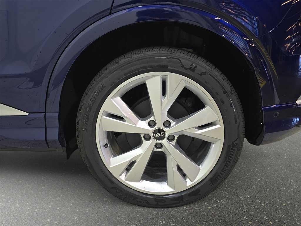 Certified 2023 Audi Q4 e-tron Premium Plus image 33