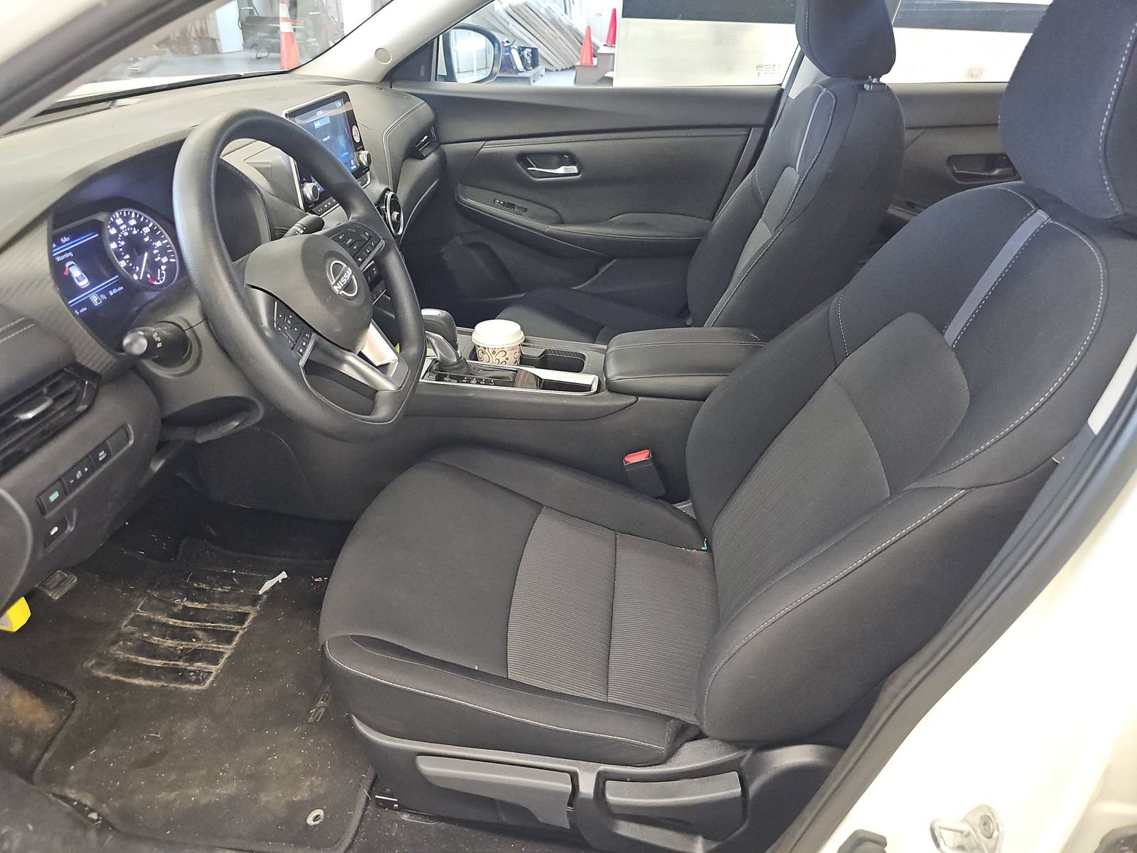 Used 2024 Nissan Sentra SV FWD image 10