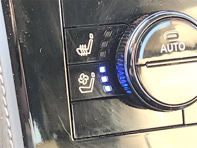 Used 2021 Nissan Armada Platinum w/ Captain's Chairs Package image 23