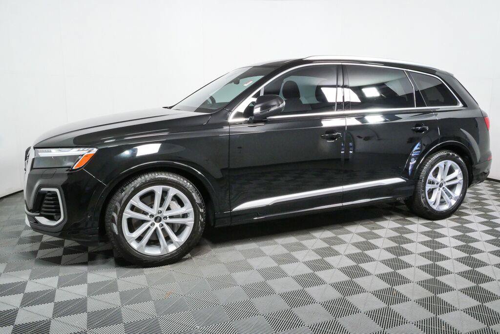Used 2025 Audi Q7 3.0T Prestige AWD/4WD image 30