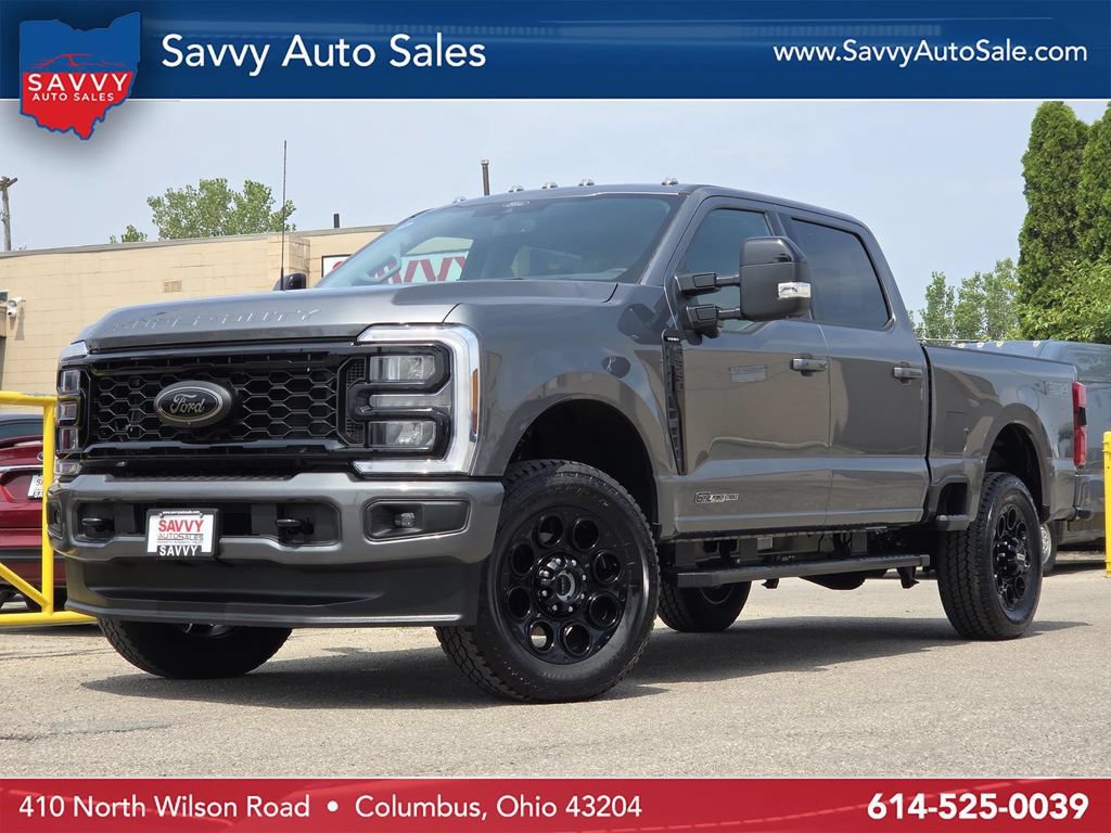 Used 2026 Ford F350 Lariat w/ Black Appearance Package AWD/4WD image 1