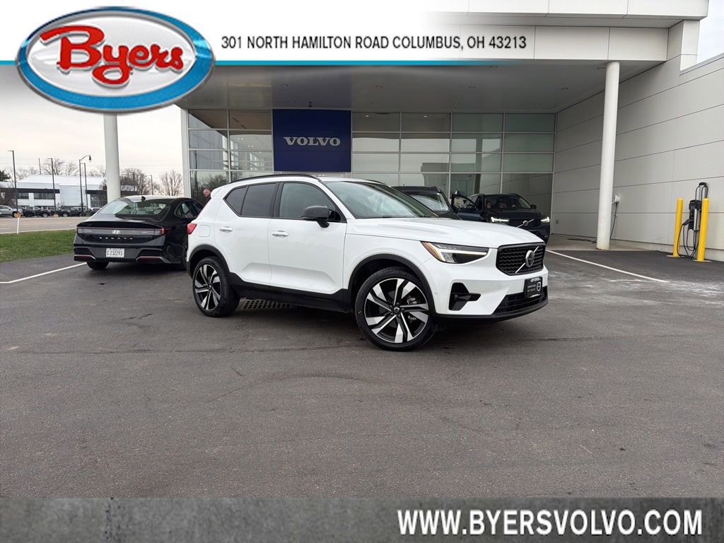 Certified 2025 Volvo XC40 B5 Plus