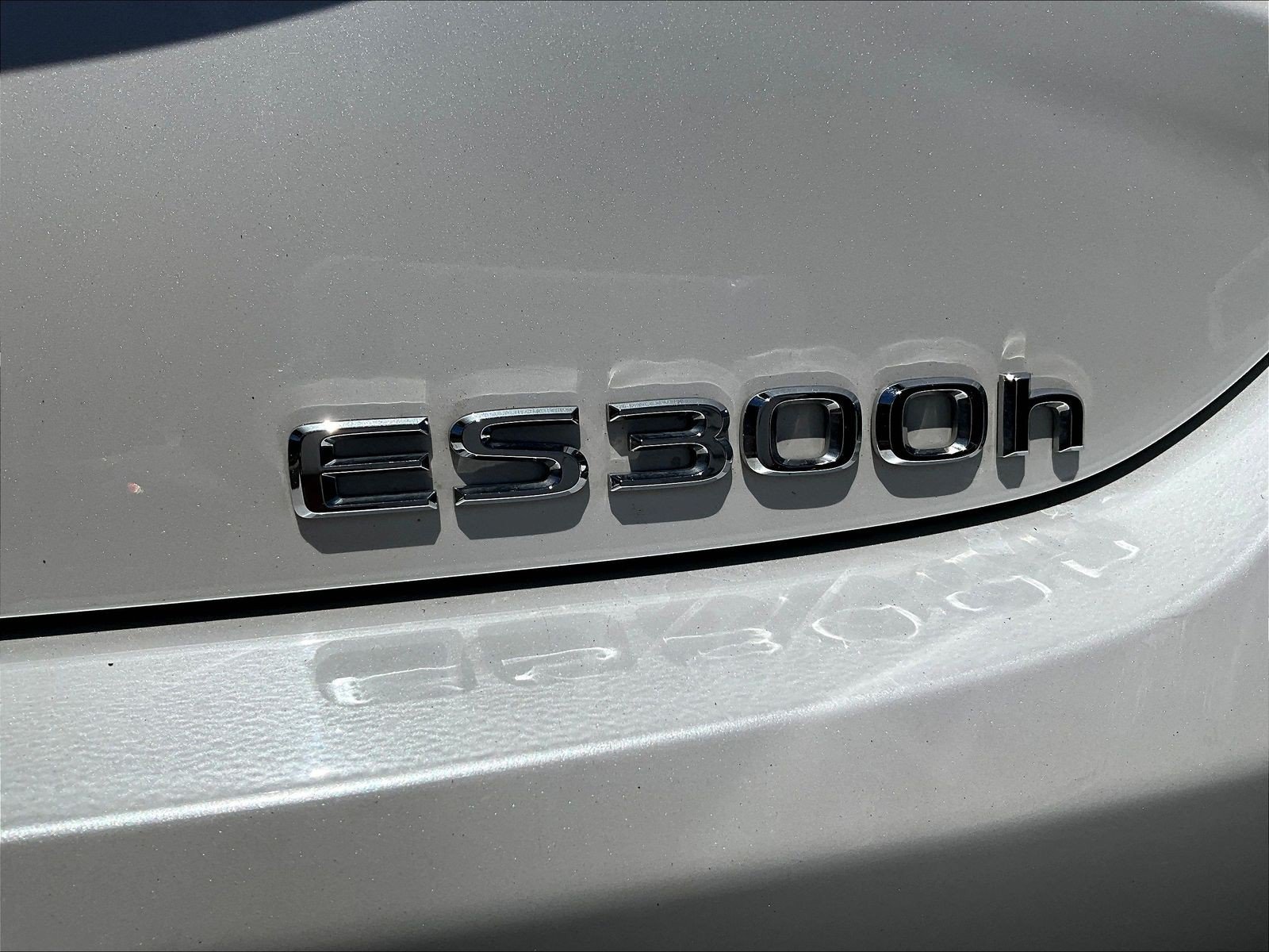 Used 2024 Lexus ES 300h w/ Premium Package FWD image 24