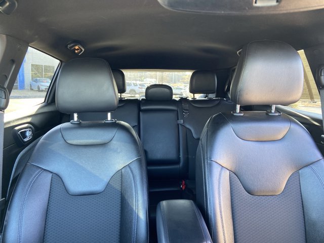 Used 2024 Jeep Compass Latitude image 18