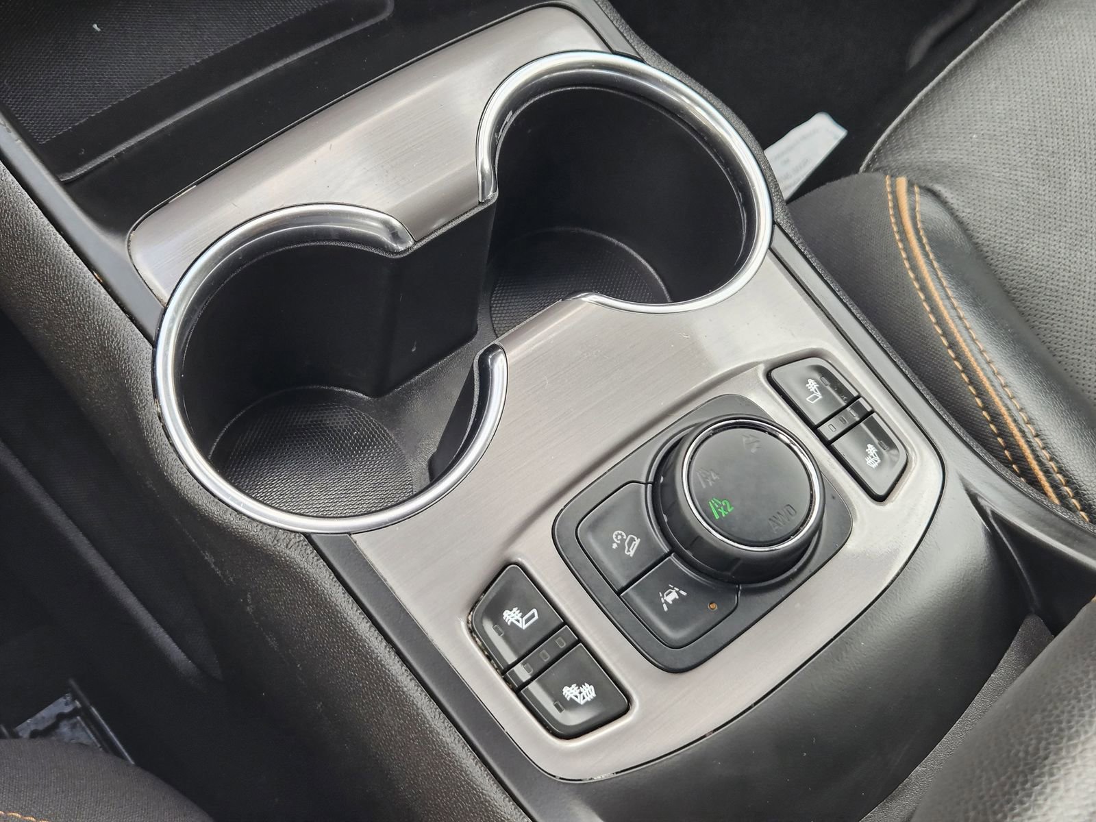 Certified 2023 GMC Terrain AT4 image 24