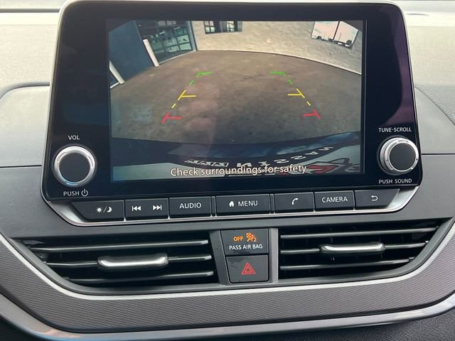 New 2025 Nissan Altima 2.5 SR image 18