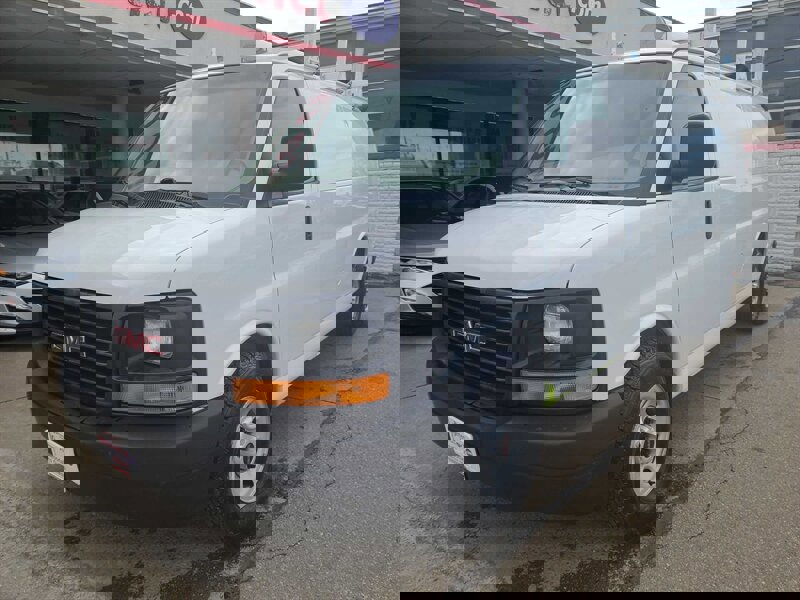 Used 2017 GMC Savana 2500 2500 3DR EXTENDED CARGO VAN/V8 image 2