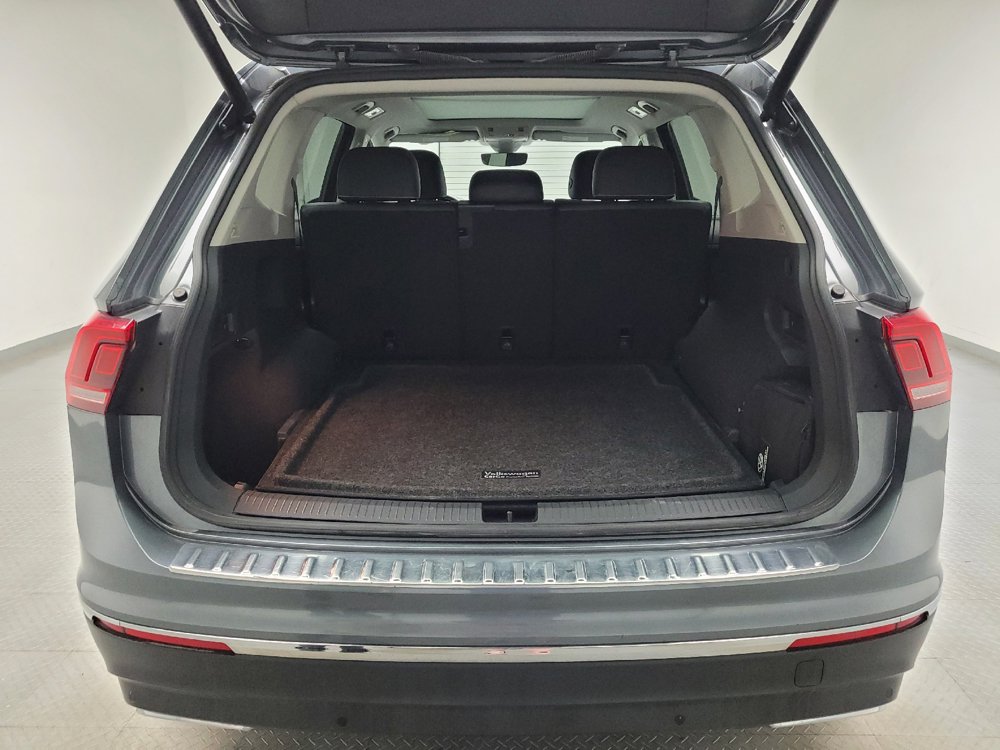 Used 2021 Volkswagen Tiguan SEL AWD/4WD image 29