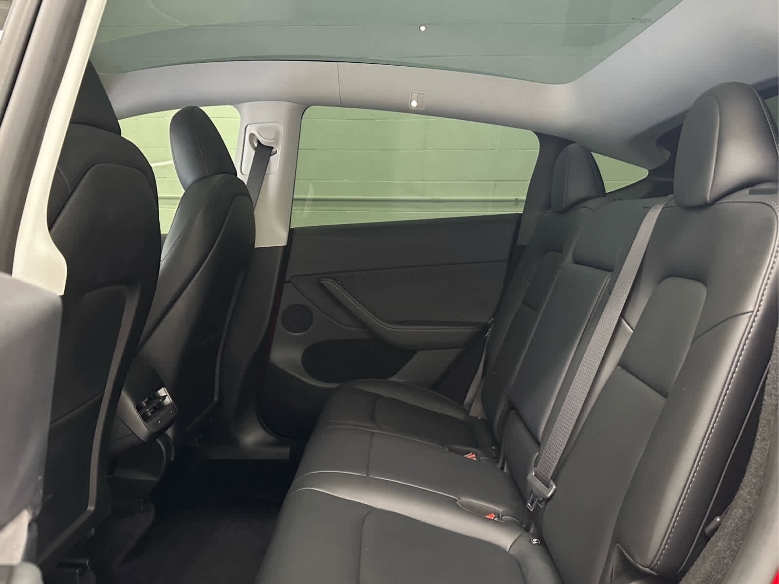 Used 2024 Tesla Model Y Long Range image 14