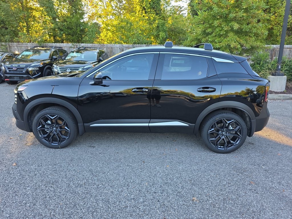 New 2027 Nissan Kicks SR w/ SR Premium Package FWD image 8