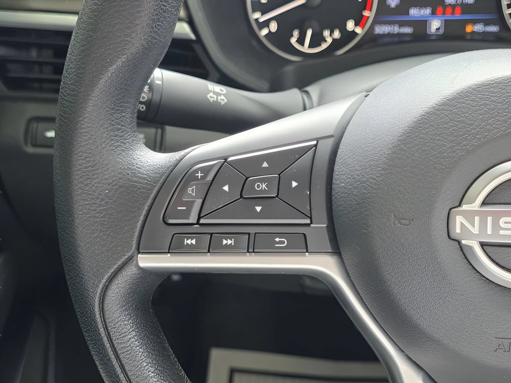 Used 2023 Nissan Altima 2.5 SV AWD/4WD image 17
