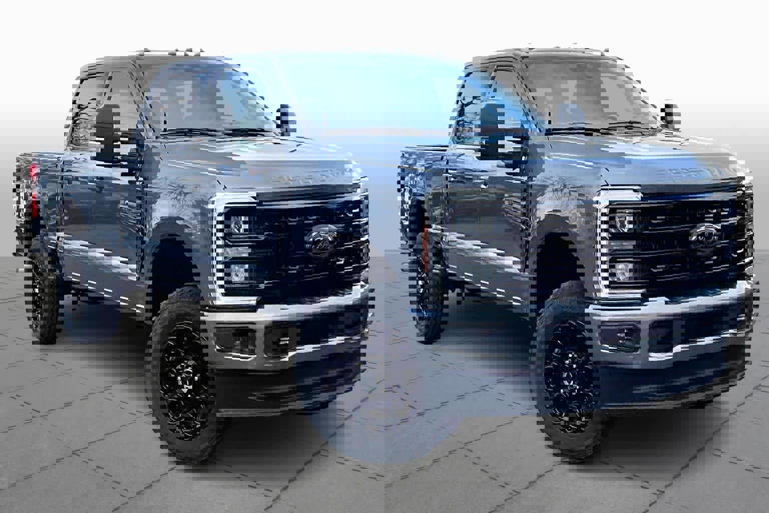 Used 2024 Ford F250 XLT w/ Black Appearance Package image 3