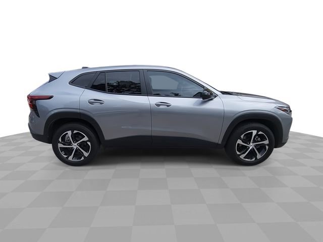 Used 2024 Chevrolet Trax RS FWD image 9