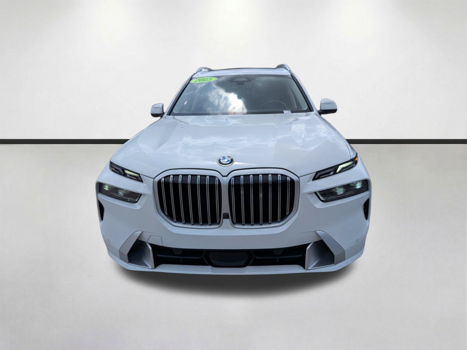 Used 2025 BMW X7 xDrive40i AWD/4WD image 9