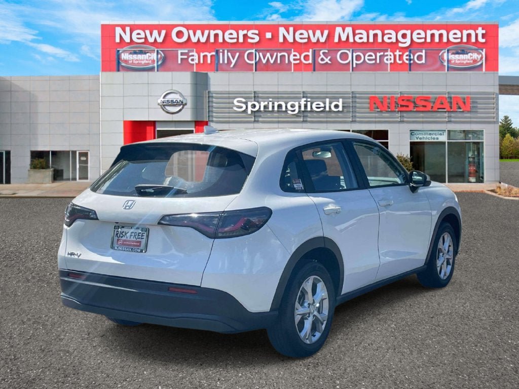Used 2023 Honda HR-V LX image 6