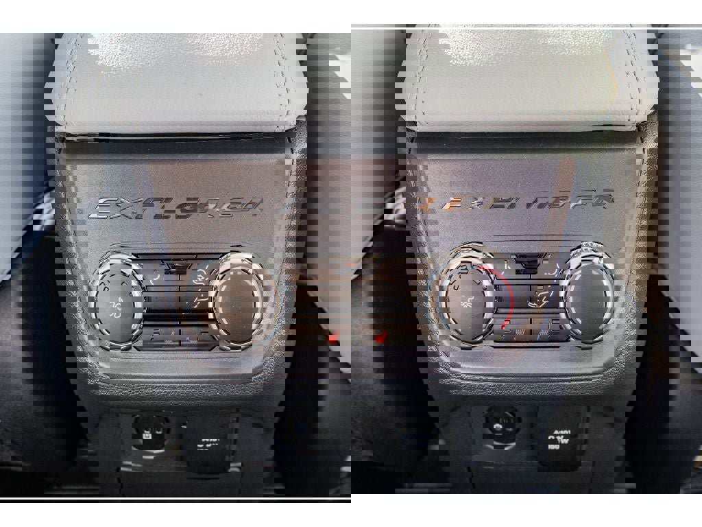 New 2026 Ford Explorer Platinum image 27