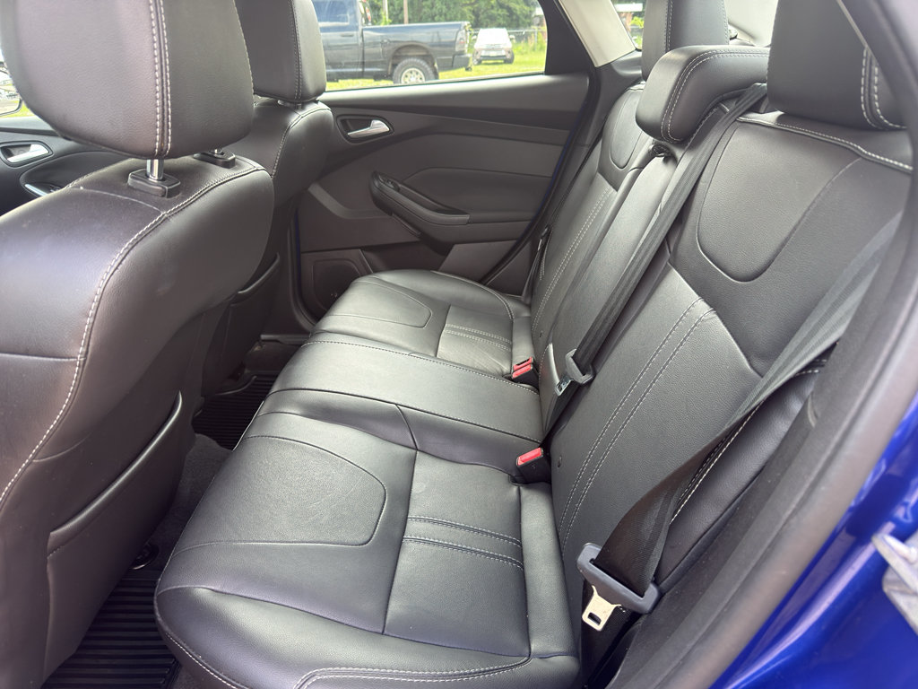 Used 2014 Ford Focus Titanium FWD image 11
