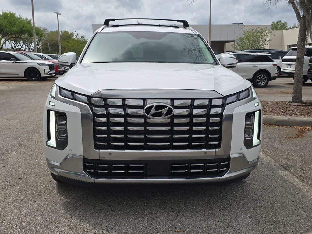 Used 2025 Hyundai Palisade Calligraphy image 2