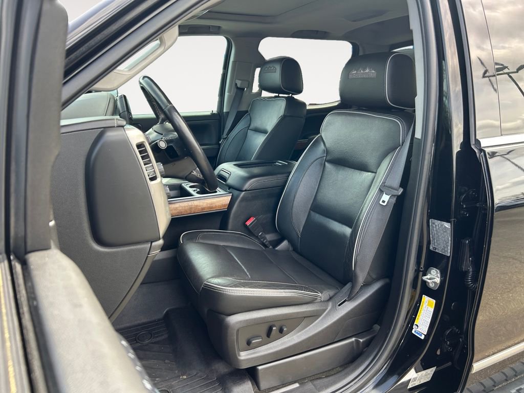 Used 2018 Chevrolet Silverado 3500 High Country w/ Duramax Plus Package AWD/4WD image 6