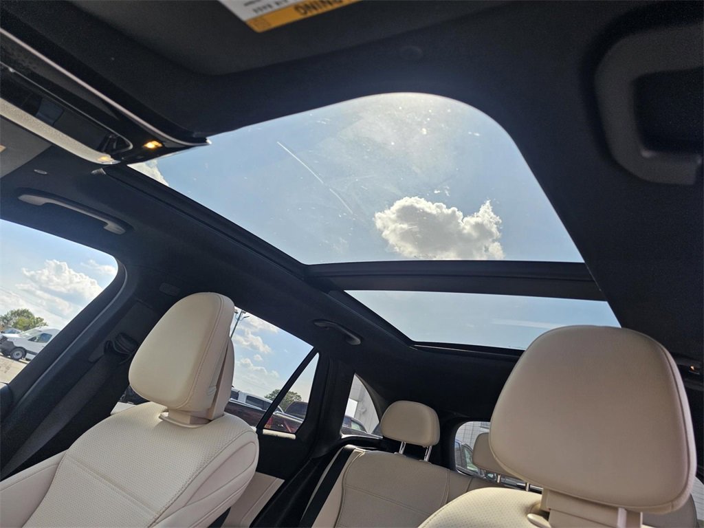 Certified 2024 Mercedes-Benz GLC 300 image 24