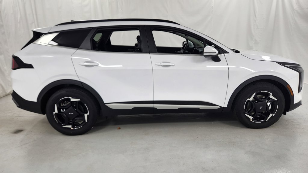 New 2026 Kia Sportage EX w/ EX Panorama Roof Package FWD image 2