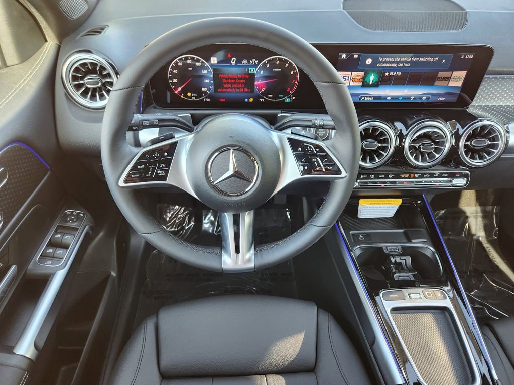 New 2025 Mercedes-Benz GLB 250 4MATIC image 22