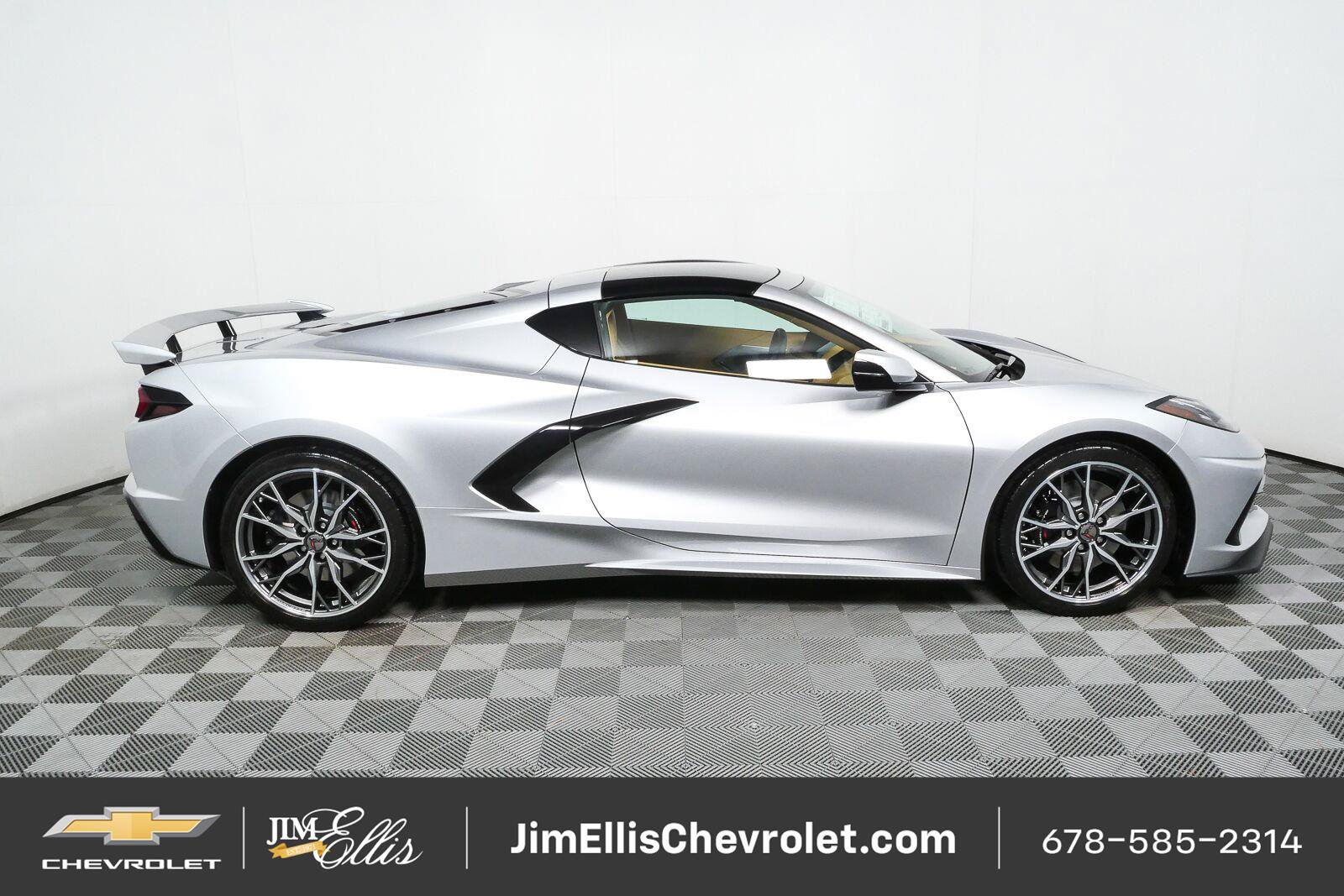 New 2027 Chevrolet Corvette Stingray Coupe w/ Z51 Performance Package RWD image 2