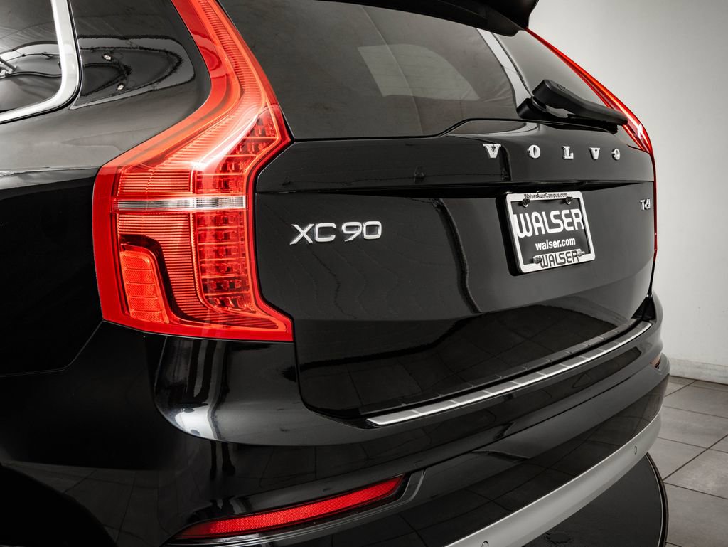 Used 2022 Volvo XC90 T6 Momentum AWD/4WD image 19