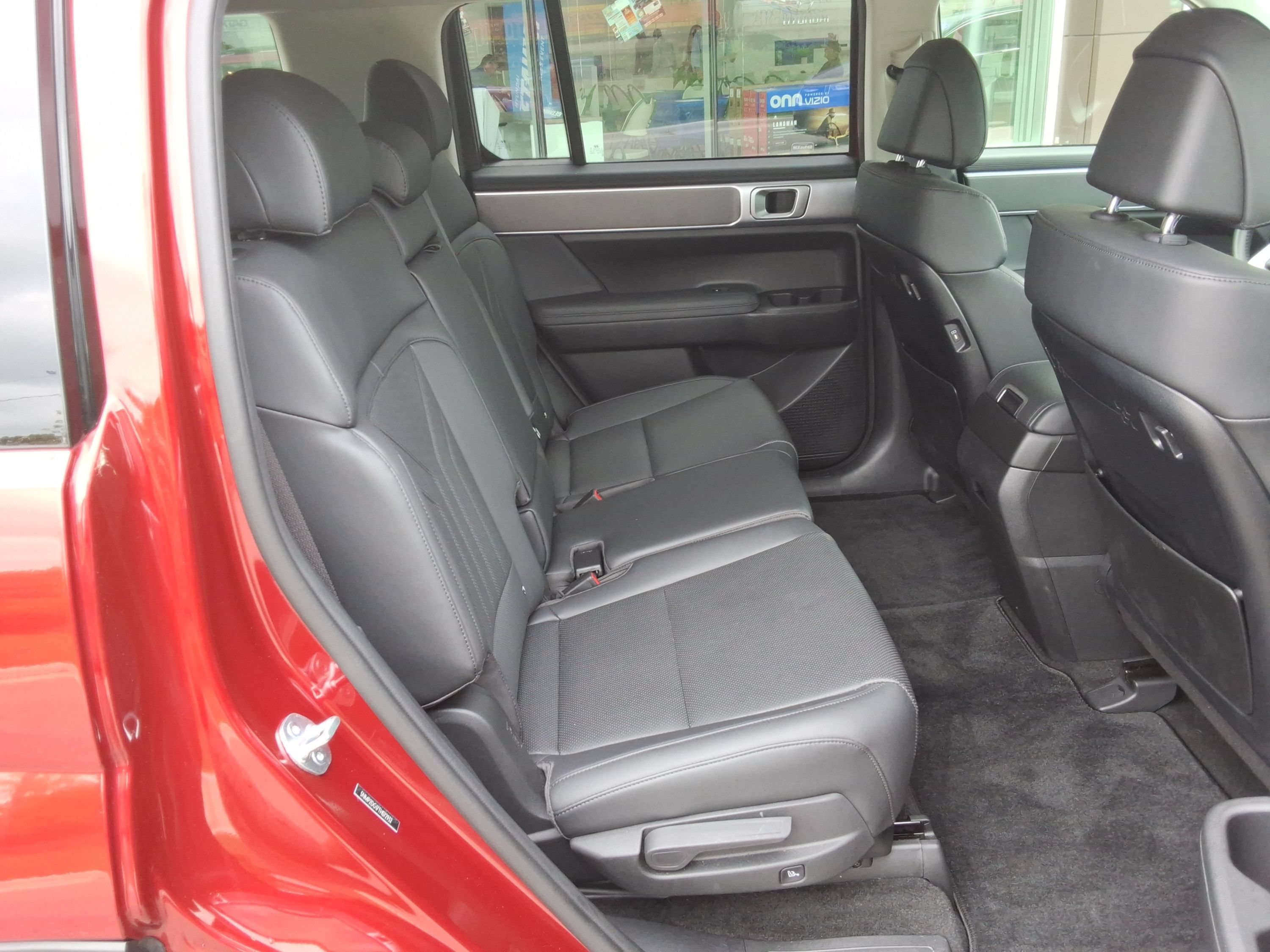 Used 2026 Hyundai Santa Fe SEL AWD/4WD image 33