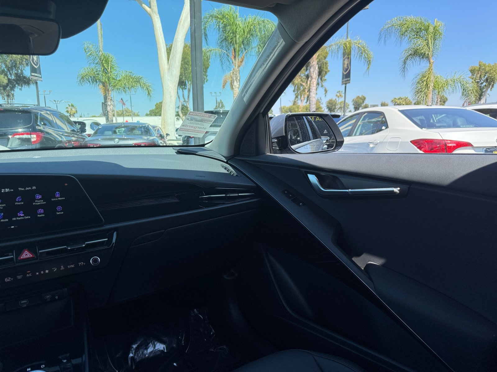 Used 2025 Kia Niro Wind FWD image 18