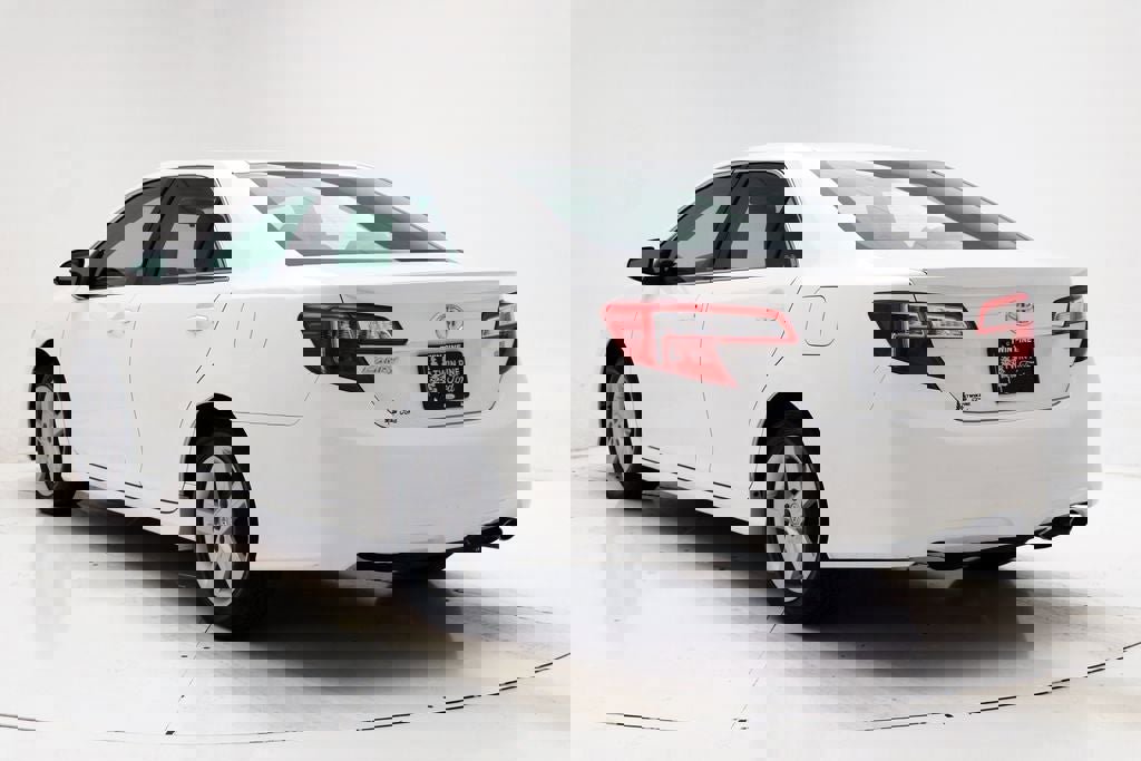 Used 2013 Toyota Camry SE image 6