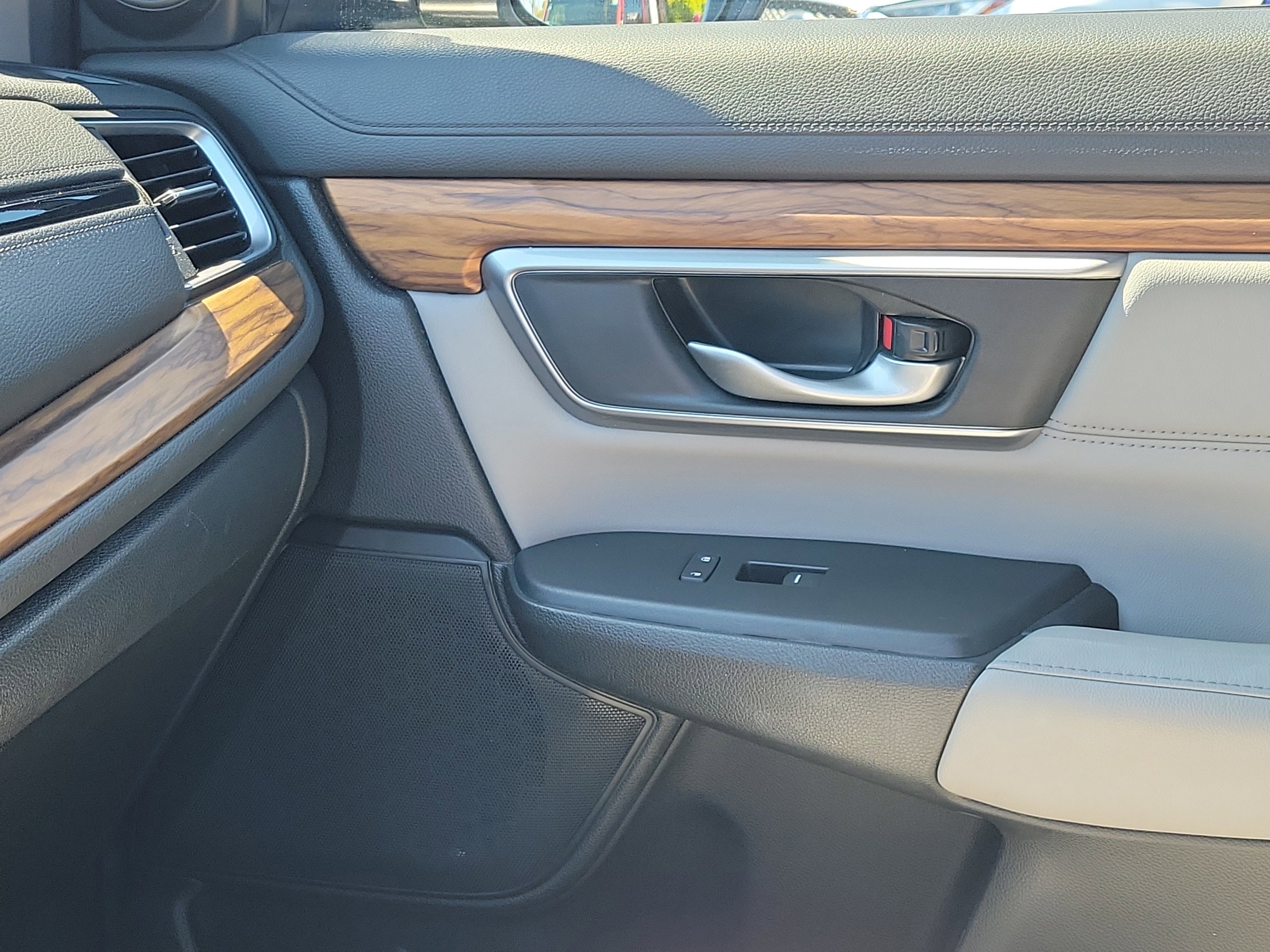 Used 2020 Honda CR-V EX-L image 30