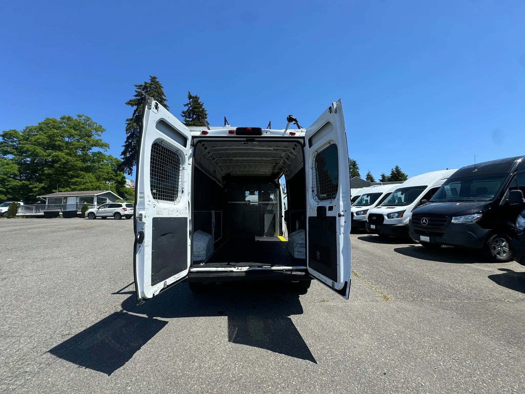 Used 2020 RAM ProMaster 2500 FWD image 16