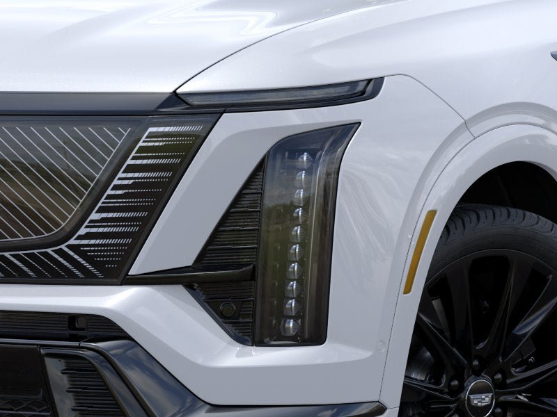 New 2027 Cadillac Vistiq Platinum w/ LPO, Floor Liner Package AWD/4WD image 10