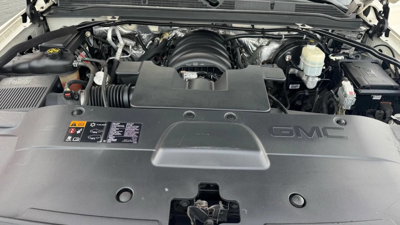 Used 2015 GMC Yukon XL Denali w/ Premium Package image 30