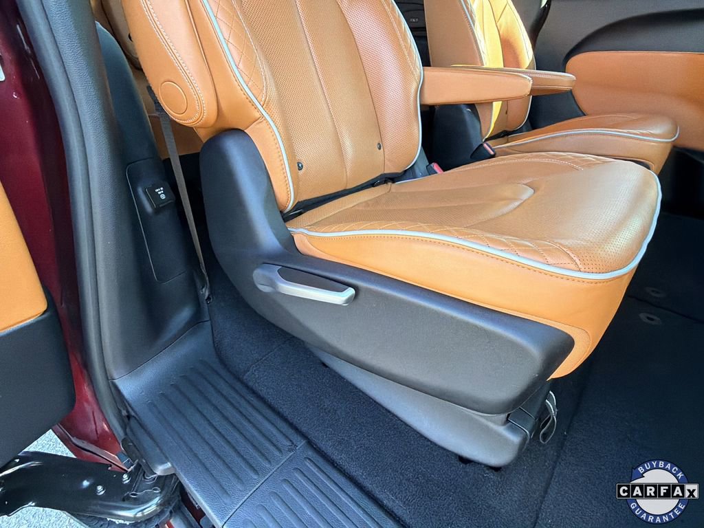 Used 2021 Chrysler Pacifica Pinnacle image 36
