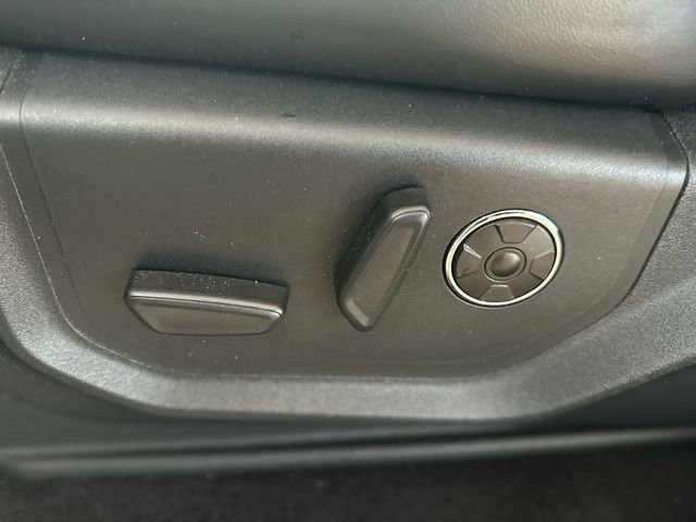 Certified 2020 Ford F150 Platinum w/ Equipment Group 701A Luxury image 13