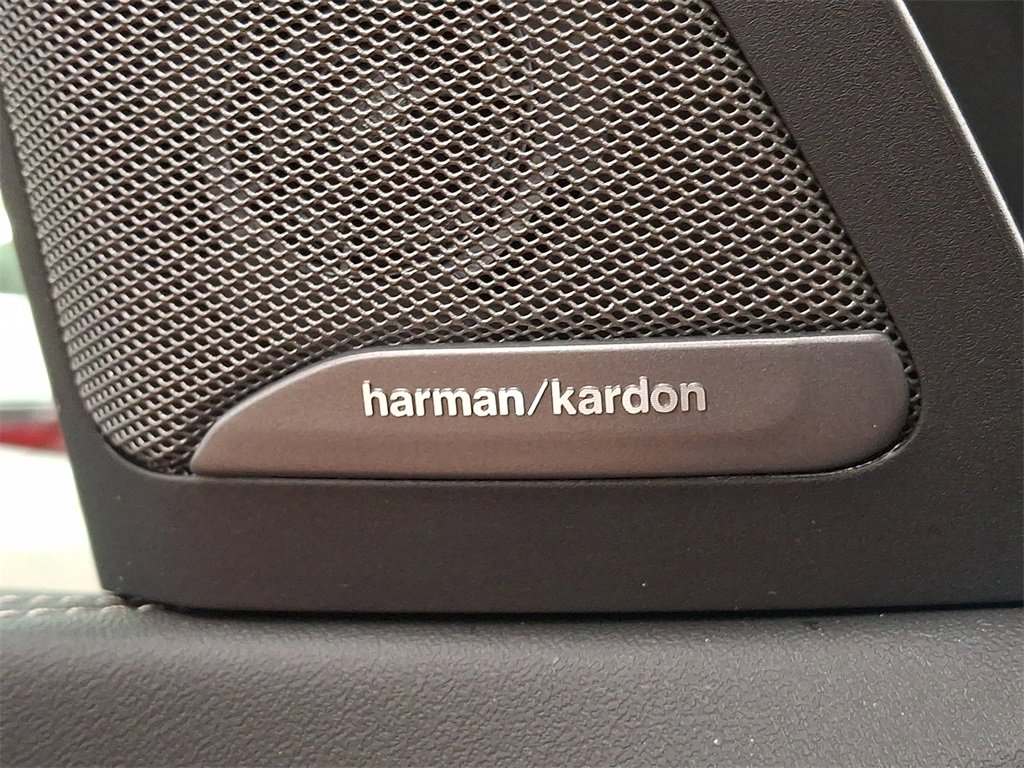 Used 2025 BMW X5 M60i w/ Executive Package image 22