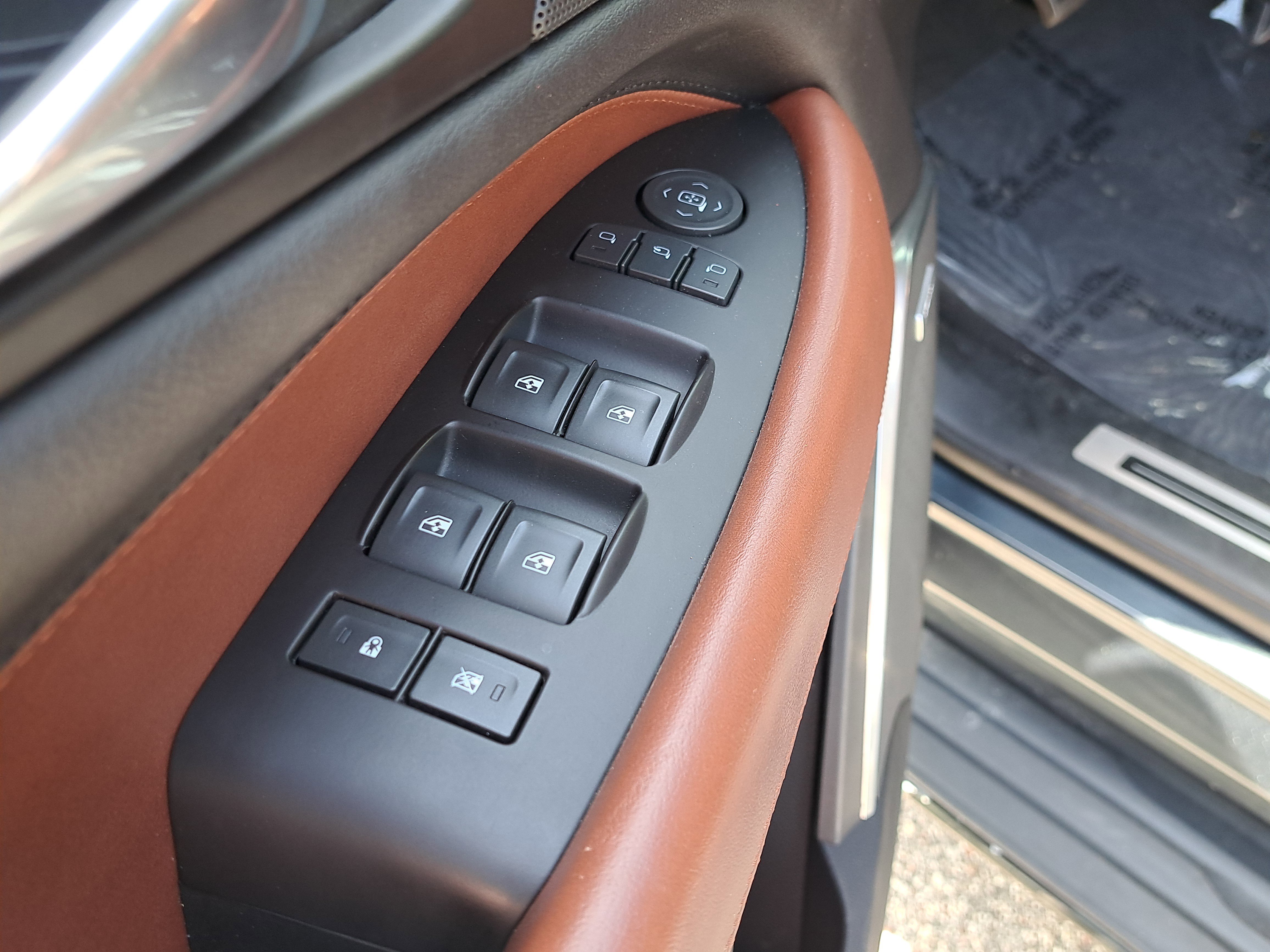 Used 2020 Cadillac Escalade Luxury image 16