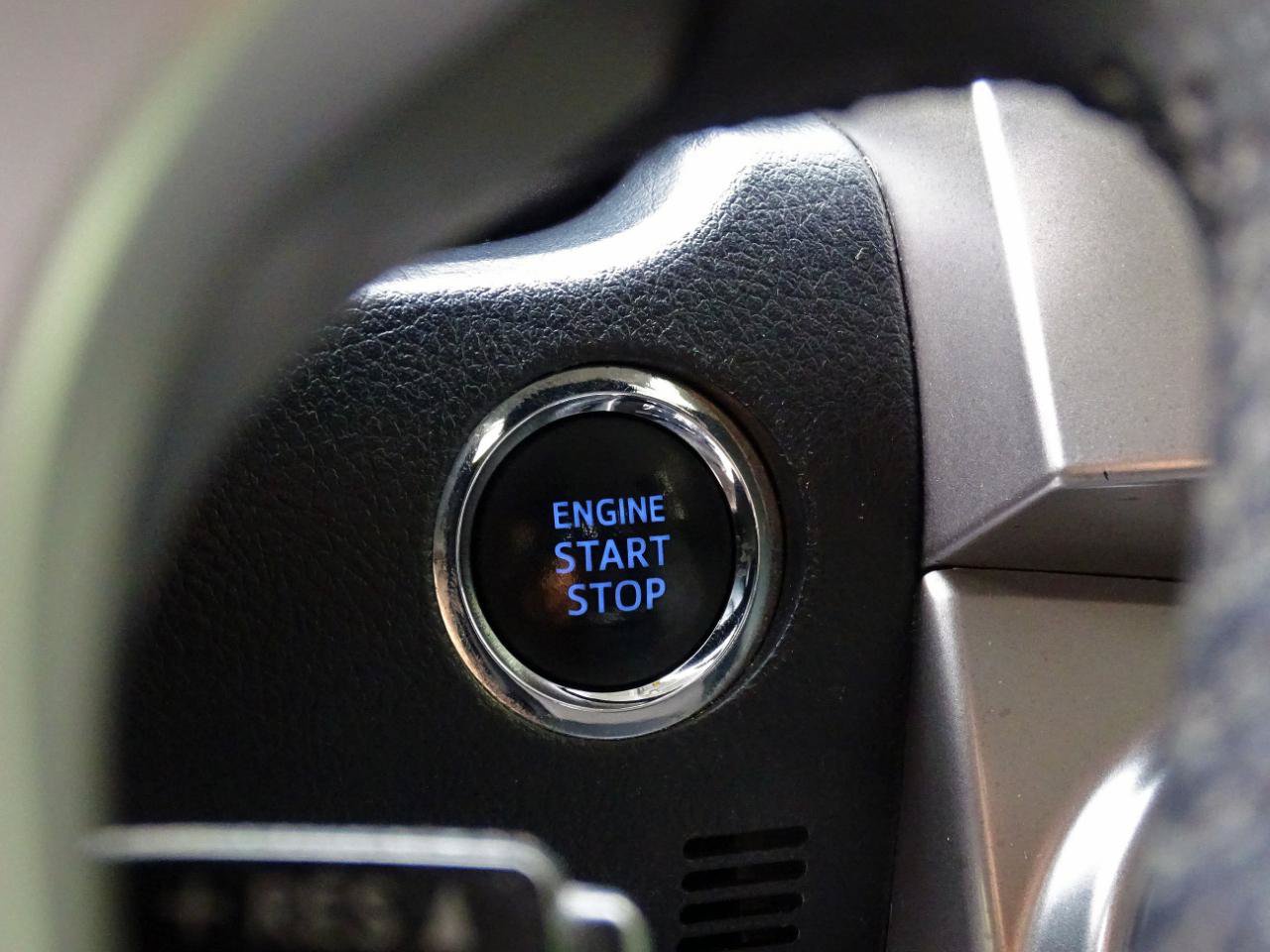 Used 2022 Toyota 4Runner SR5 RWD image 28