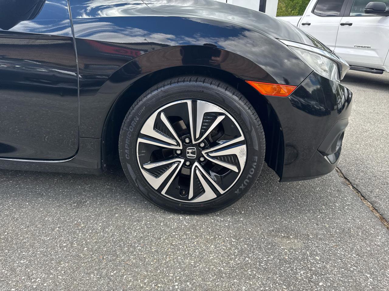 Used 2017 Honda Civic EX-T image 19