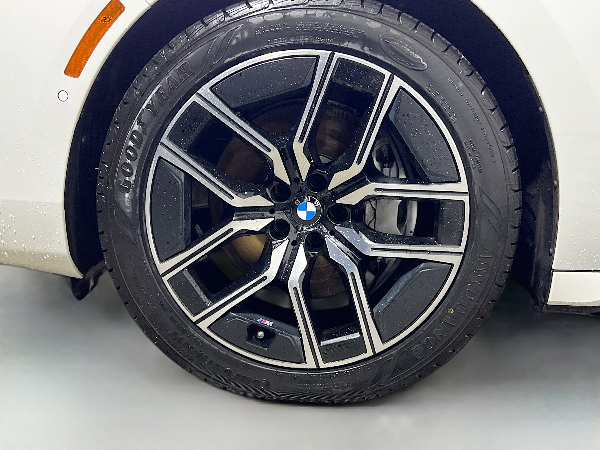 Used 2025 BMW 740i xDrive image 14