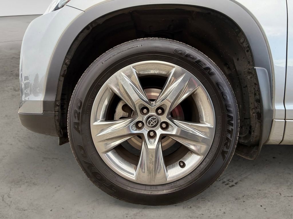 Used 2018 Toyota Highlander Limited AWD/4WD image 11