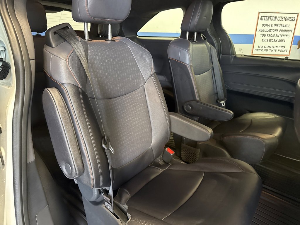 Used 2024 Toyota Sienna XSE image 29