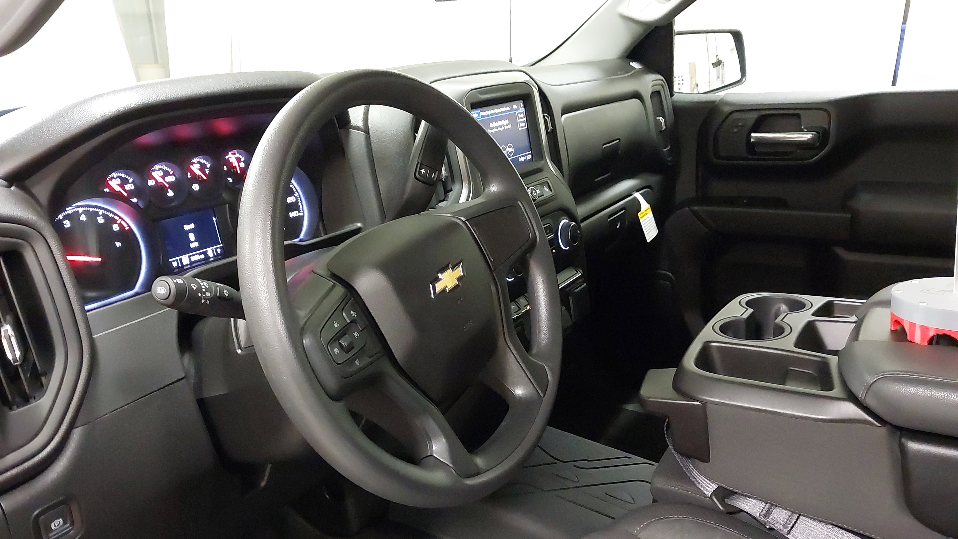 Used 2024 Chevrolet Silverado 1500 Custom image 17