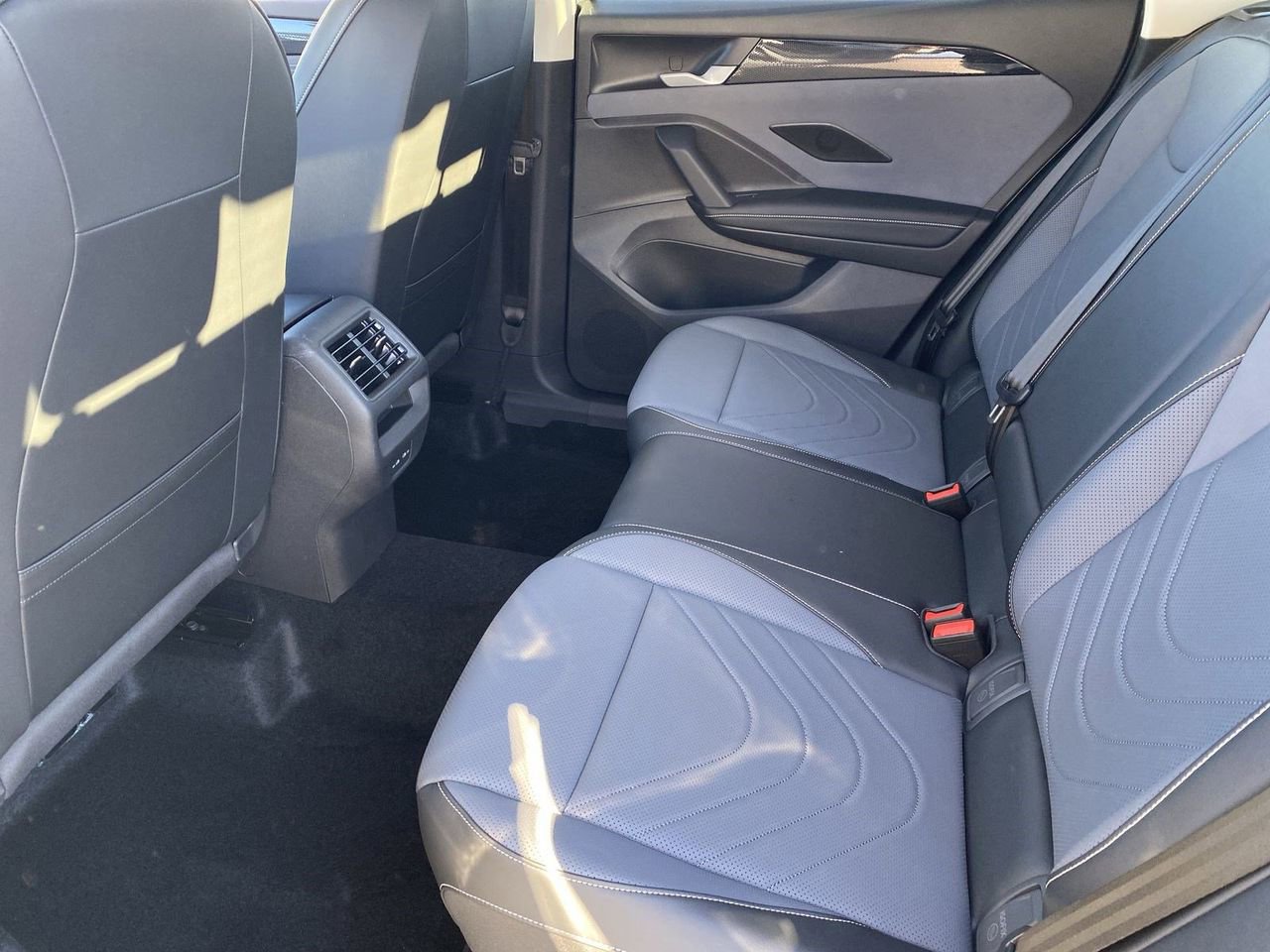 New 2026 Volkswagen Tiguan SE image 13