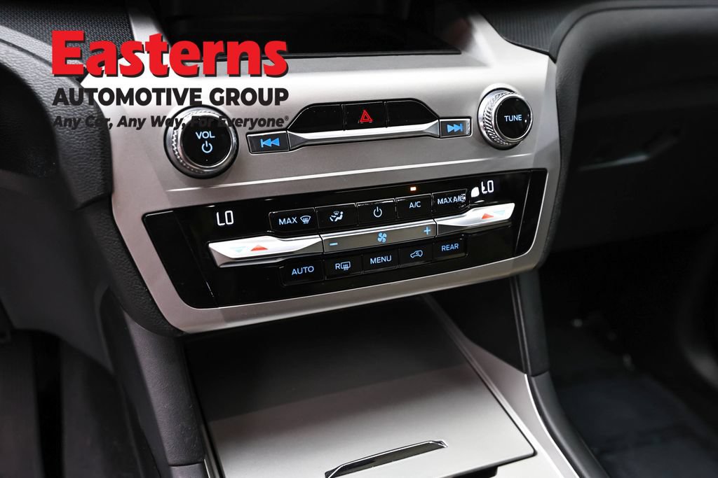 Used 2021 Ford Explorer 4WD image 19